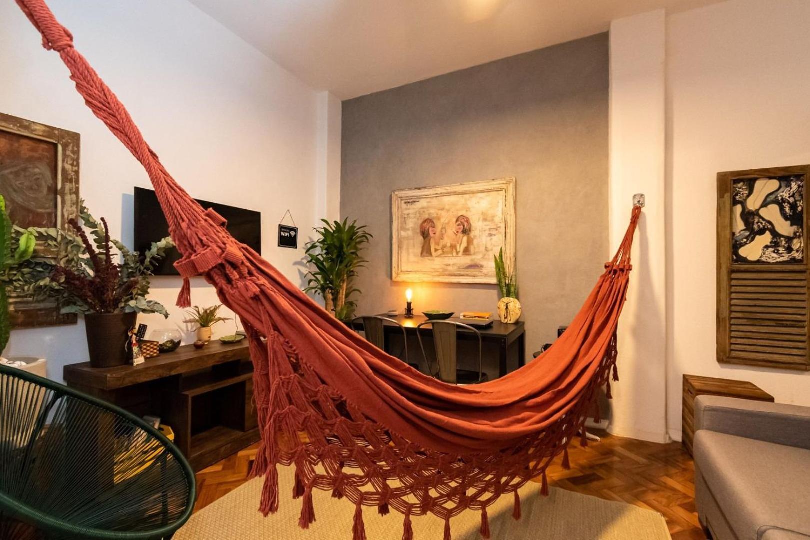 Omar do Rio - JG 42/701: Moderno Qto&sala, Internet 240mbps, Smart TV, VideoGame Retrô + Alexa (EchoDot), ao lado do Metrô, a 200 metros da Praia de Ipanema e 500 metros da Praia de Copacabana Rio de Janeiro Exterior foto