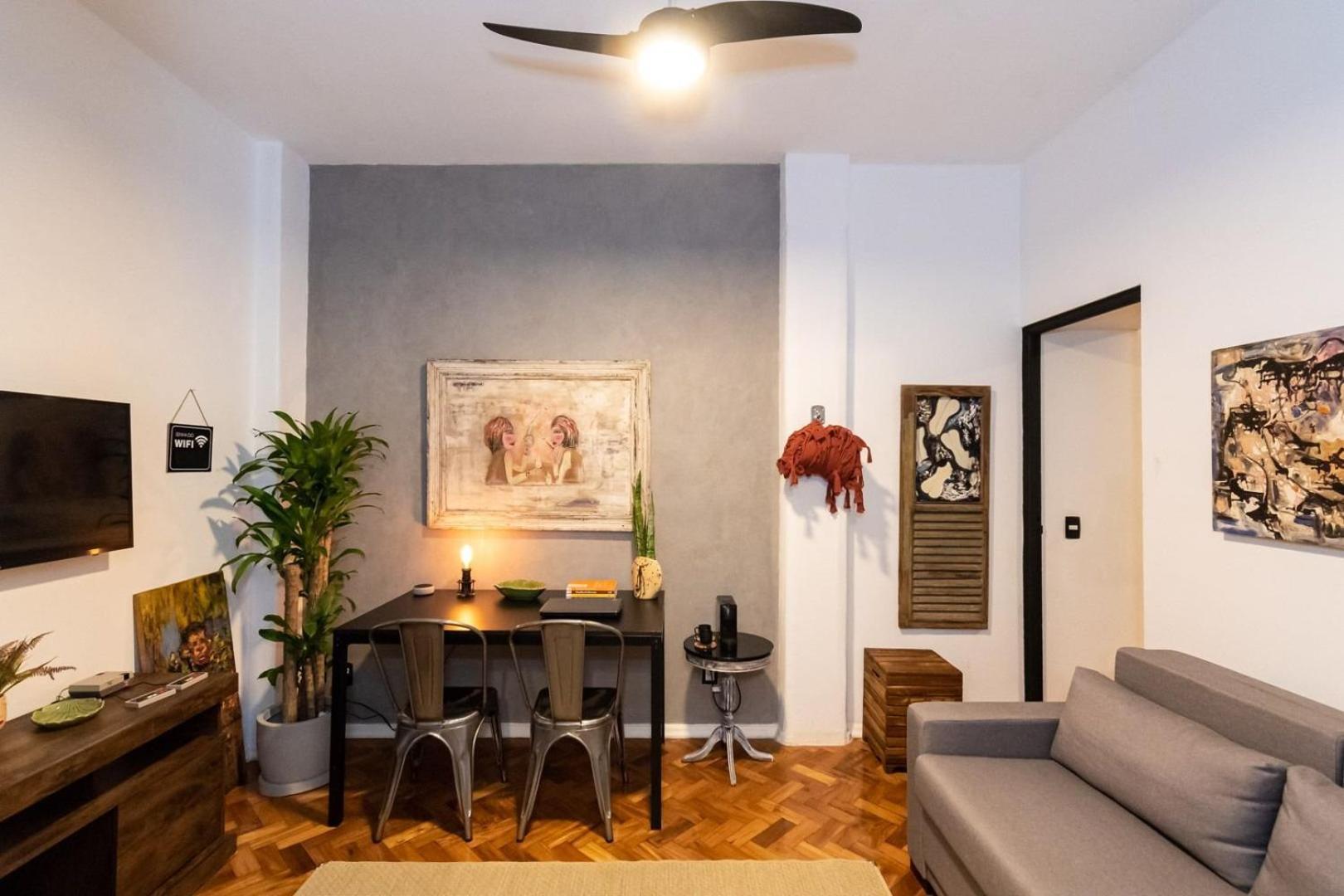 Omar do Rio - JG 42/701: Moderno Qto&sala, Internet 240mbps, Smart TV, VideoGame Retrô + Alexa (EchoDot), ao lado do Metrô, a 200 metros da Praia de Ipanema e 500 metros da Praia de Copacabana Rio de Janeiro Exterior foto